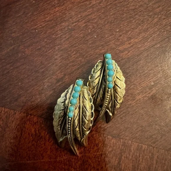 Whiting & Davis Vintage Leaf Design Earrings with Turquoise Accents - Picture 1 of 7